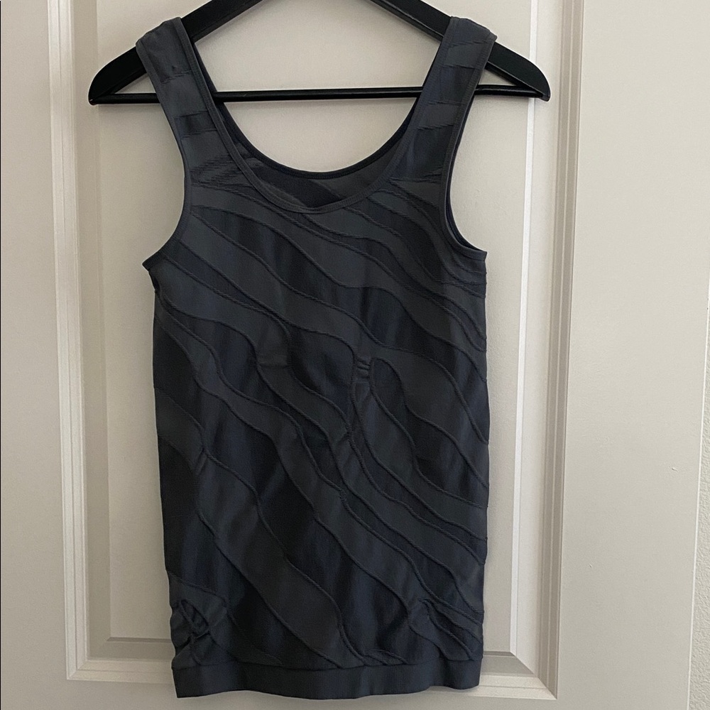 Tank Top - Picture 3 of 4